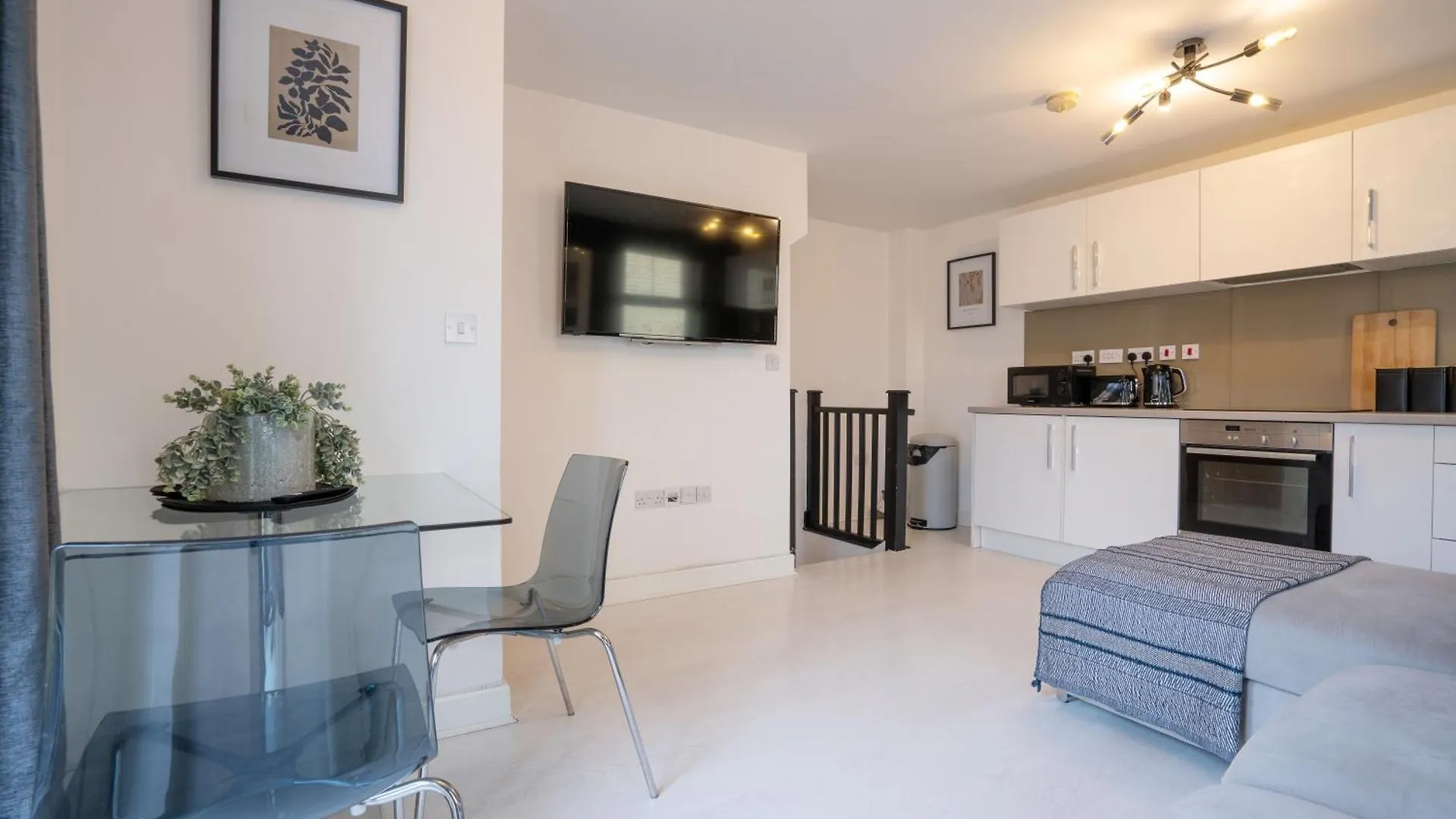 Canal-Side Townhouse Free Parking City Location Leeds  Hébergement de vacances Leeds (West Yorkshire)